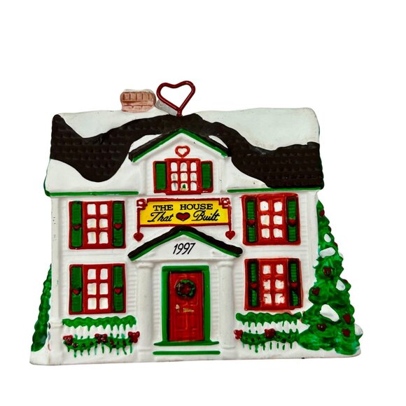 Vintage Christmas Ornaments - Dept. 56 1997 Ceramic House & Jingle Bell Wreath - Picture 2 of 10